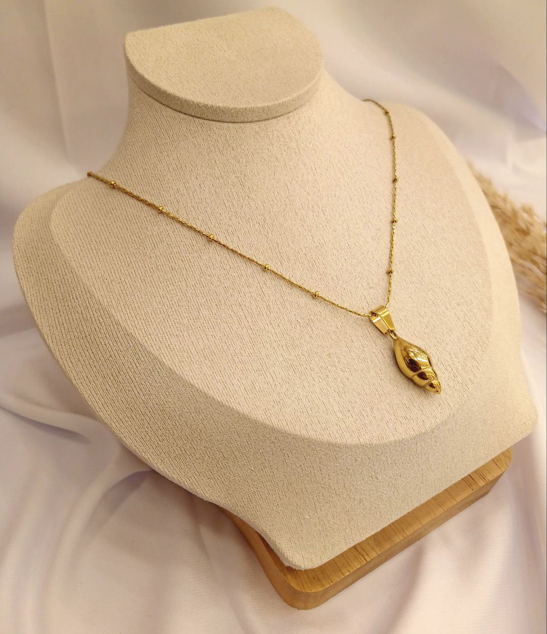 Small Snail Necklace