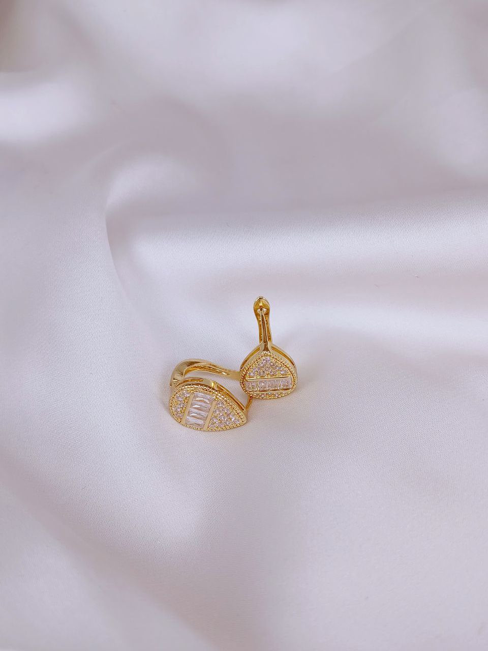 Gold Plated Oval - Earring