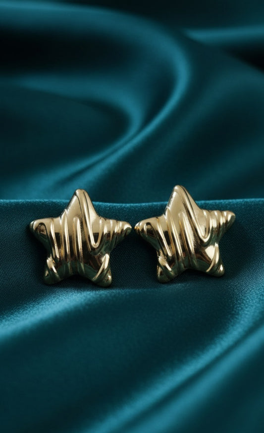 Star earring (Gold)