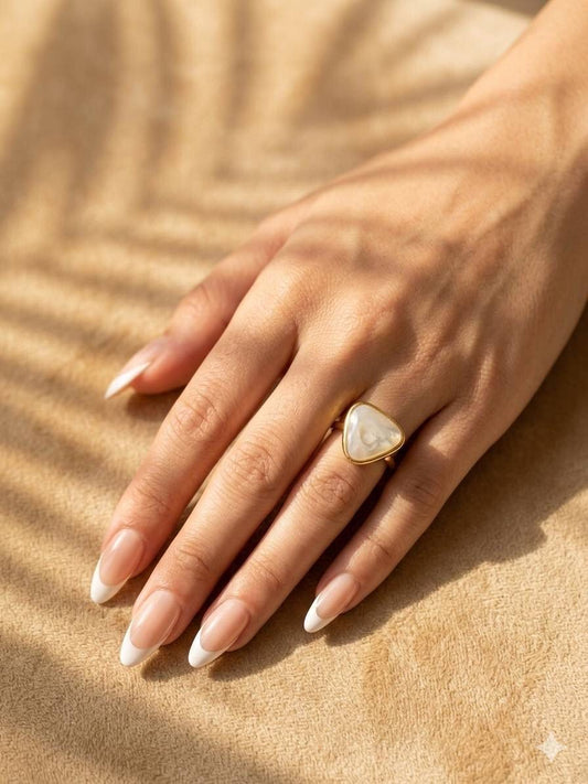 White stone Tri- Ring