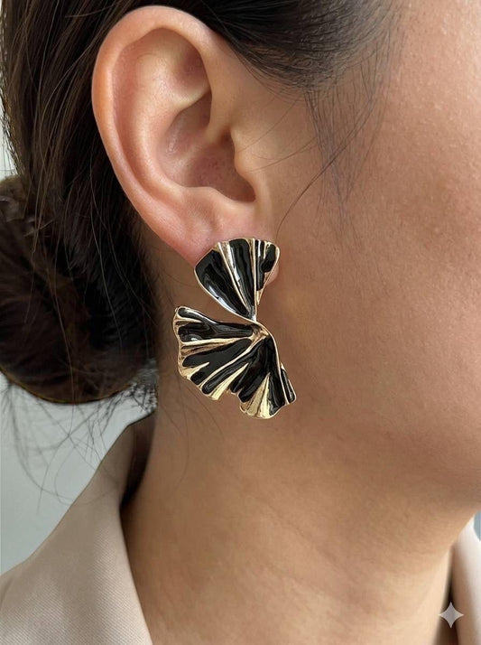 Half Flower Earring - Black