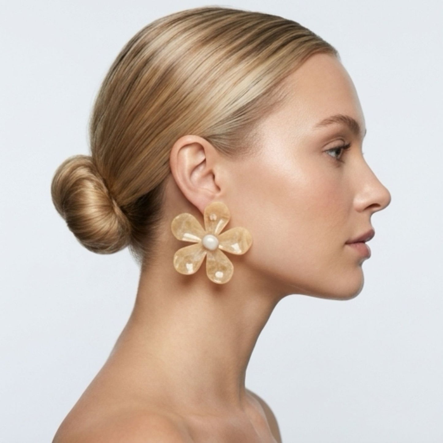 Big Acrylic Flower Earring - 7 cm - Black
