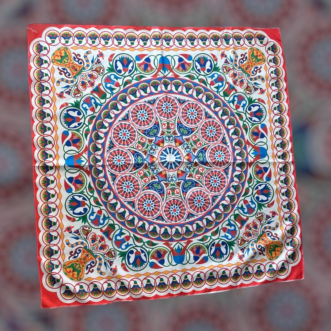 Colorful Mandela Square Tablecloth - Lotus
