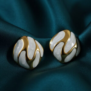 Circle Black & White earring